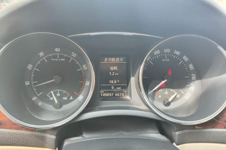 Used Skoda Superb 2009 1.8TSI Automatic Luxury Edition Instrument Cluster