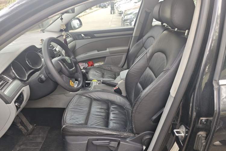 Used Skoda Superb 2009 1.8 TSI Manual Zhiya Edition Left Front Seat