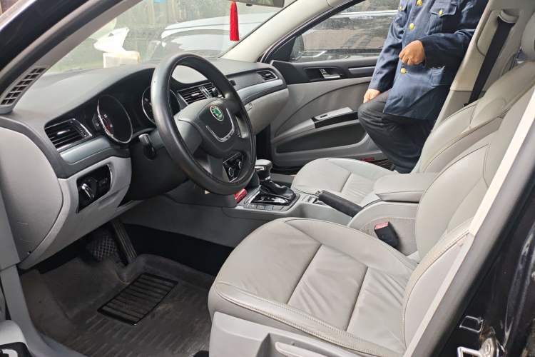 Used Skoda Superb 2009 1.8TSI Automatic Elegant Edition Left Front Seat