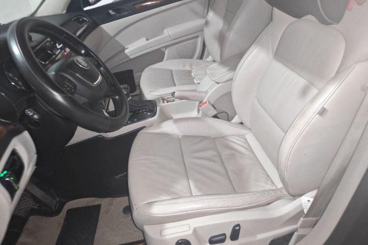 Used Skoda Superb 2009 1.8TSI Automatic Prestige Edition Left Front Seat