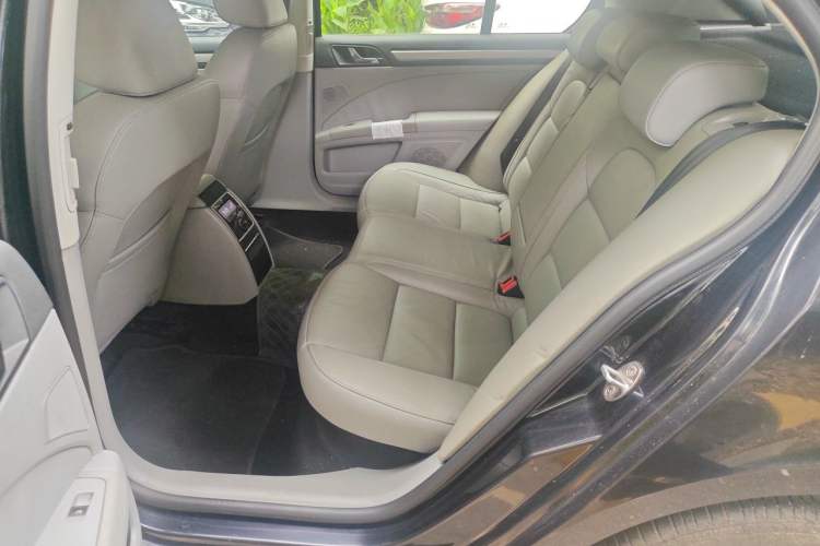 Used Skoda Superb 2009 1.8TSI Automatic Elegant Edition Left Rear Seat