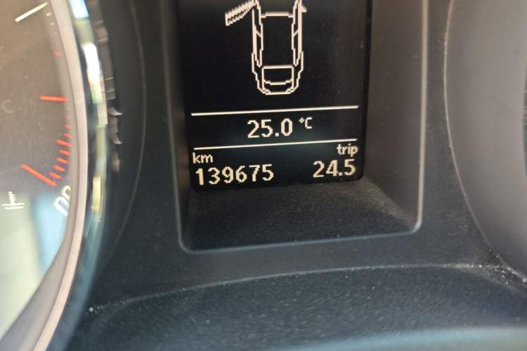 Used Skoda Superb 2009 1.8TSI Automatic Prestige Edition Odometer Close Up