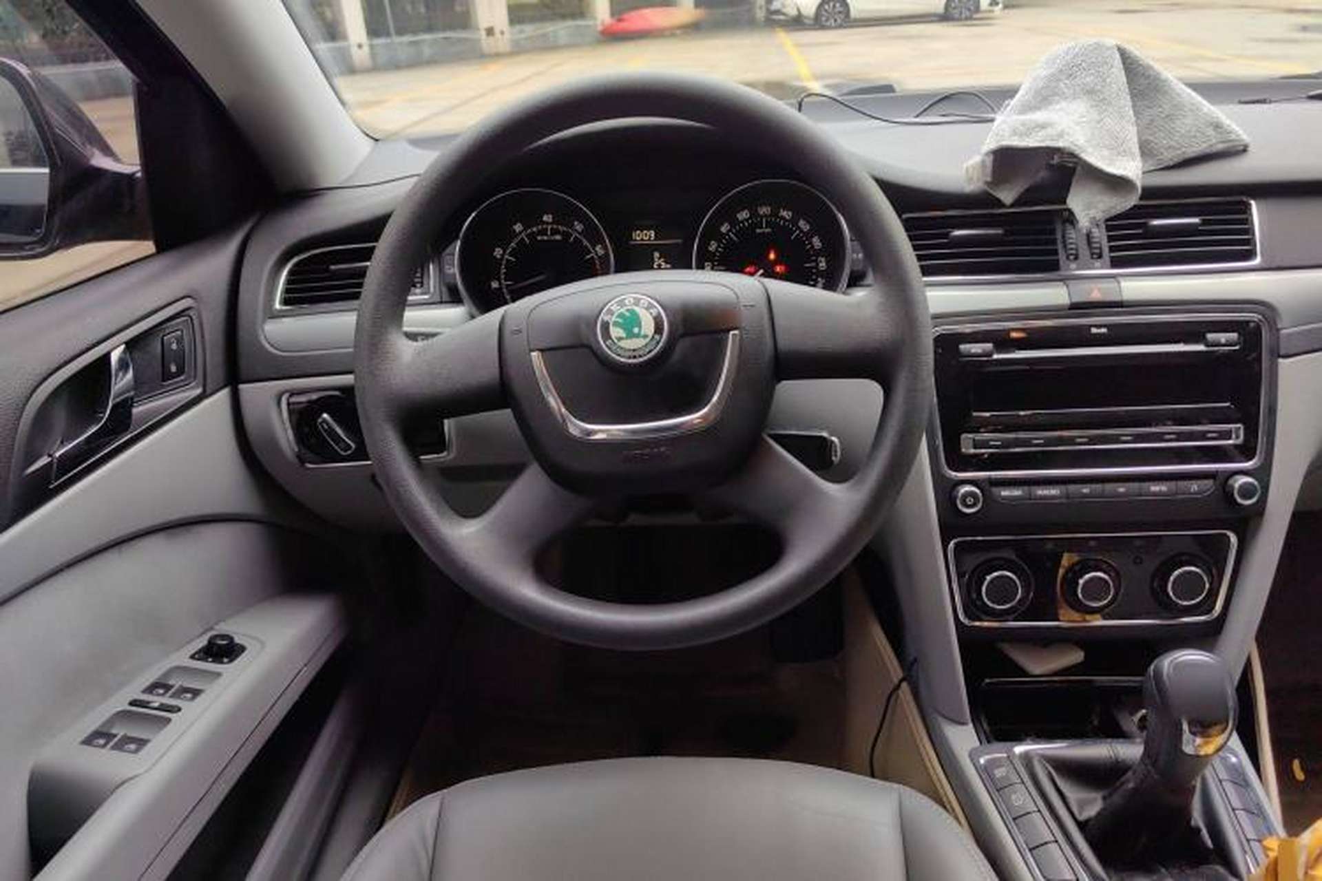 Used Skoda Superb 2009 1.8 TSI Manual Zhiya Edition Steering Wheel