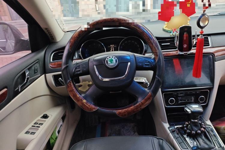 Used Skoda Superb 2009 2.0 TSI Automatic Luxury Edition Steering Wheel