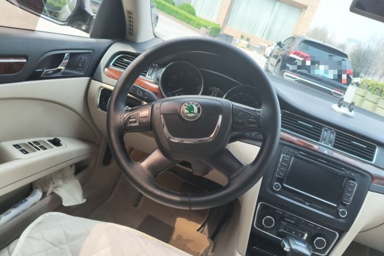 Used Skoda Superb 2009 1.8TSI Automatic Luxury Edition Steering Wheel