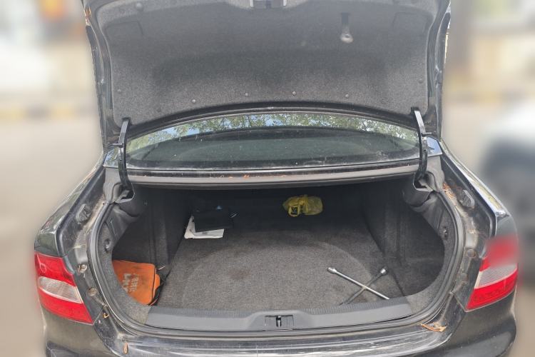Used Skoda Superb 2009 1.8 TSI Manual Zhiya Edition Trunk