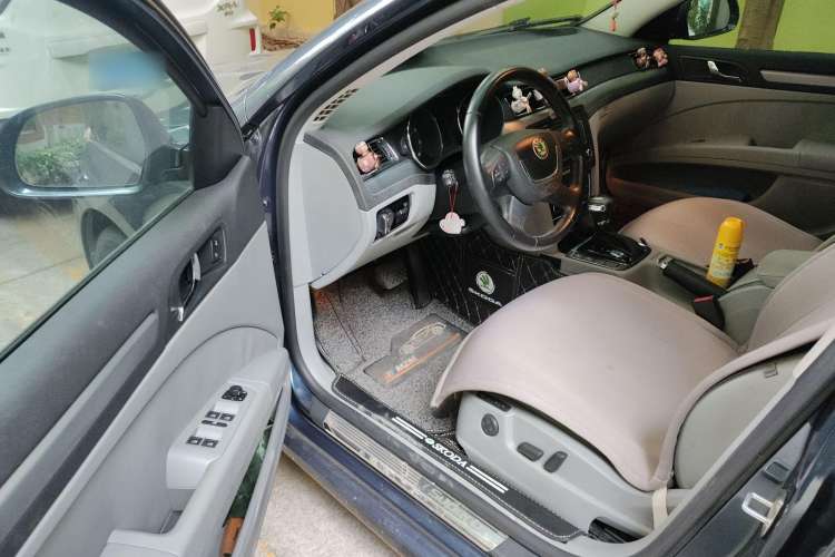 Used Skoda Superb 2009 1.8TSI Automatic Luxury Edition Driver Seat