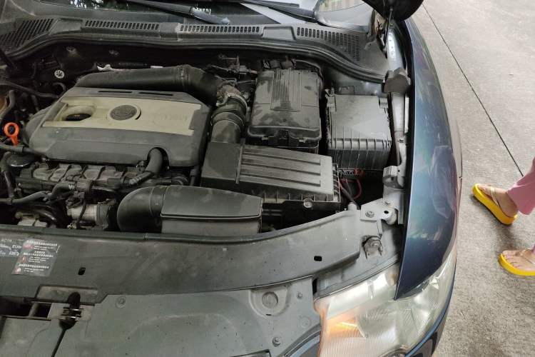 Used Skoda Superb 2009 1.8TSI Automatic Luxury Edition Engine Bay Left
