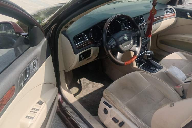 Used Skoda Superb 2009 2.0 TSI Automatic Luxury Edition Driver Seat