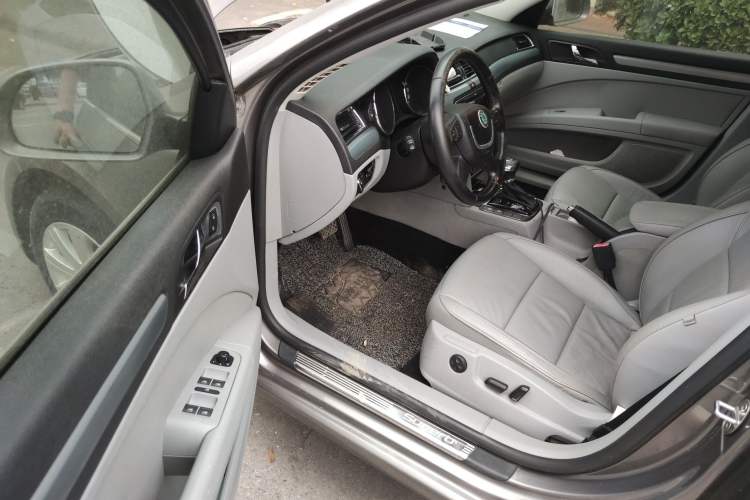 Used Skoda Superb 2009 1.8TSI Automatic Prestige Edition Driver Seat