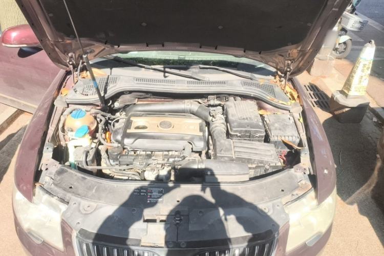 Used Skoda Superb 2009 1.8TSI Automatic Prestige Edition Engine Bay