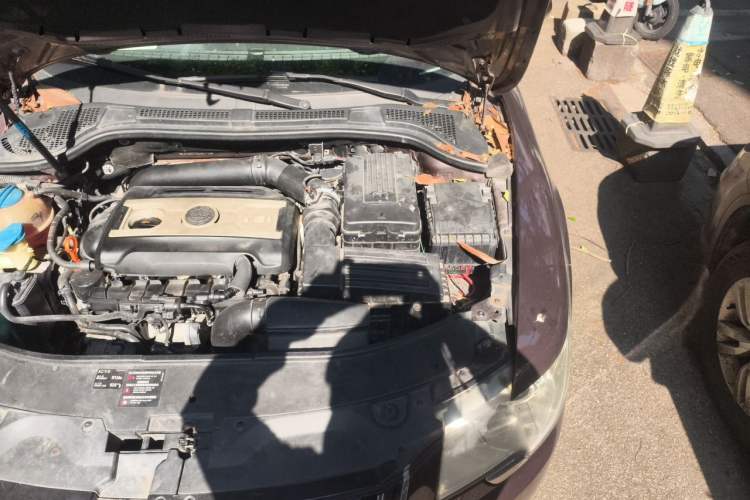Used Skoda Superb 2009 1.8TSI Automatic Prestige Edition Engine Bay Left