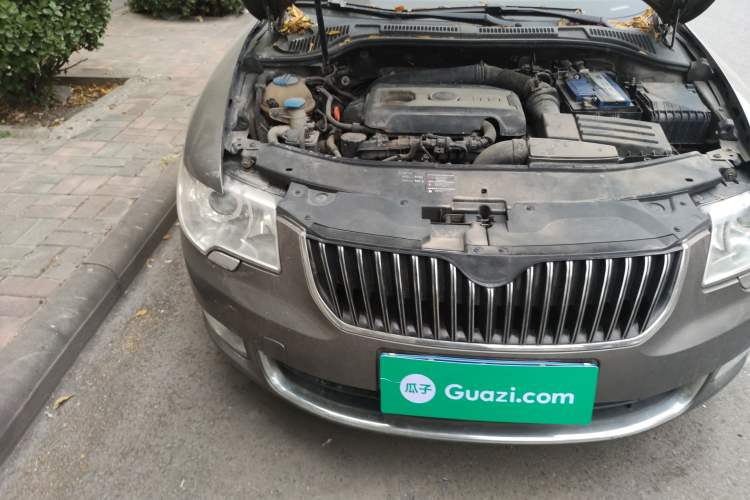 Used Skoda Superb 2009 1.8TSI Automatic Prestige Edition Engine Bay Right