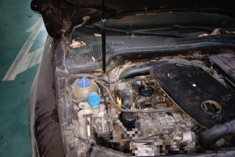 Used Skoda Superb 2009 1.8TSI Automatic Luxury Edition Engine Bay Right