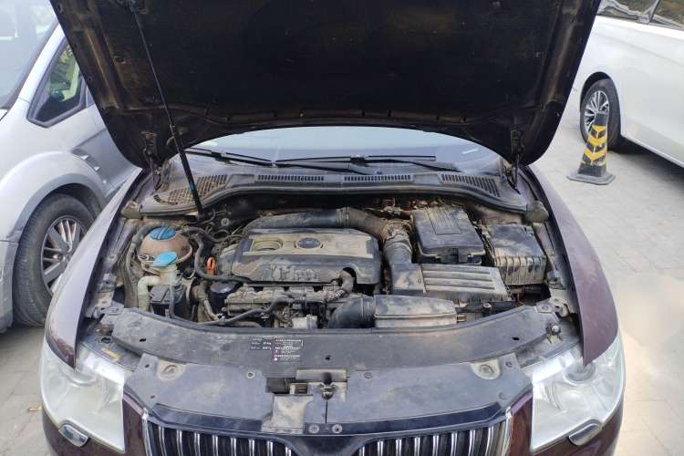 Used Skoda Superb 2009 1.8TSI Automatic Prestige Edition Engine Bay
