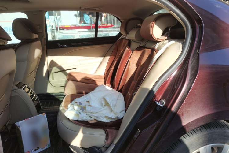 Used Skoda Superb 2009 1.8TSI Automatic Elegant Edition Left Rear Seat