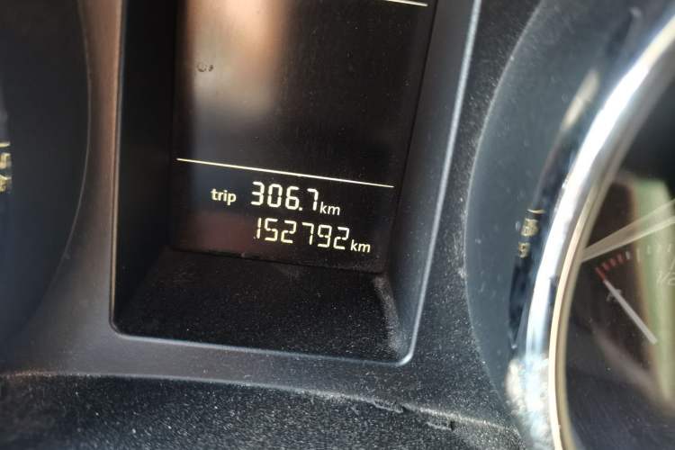 Used Skoda Superb 2009 1.8TSI Automatic Elegant Edition Odometer Close Up
