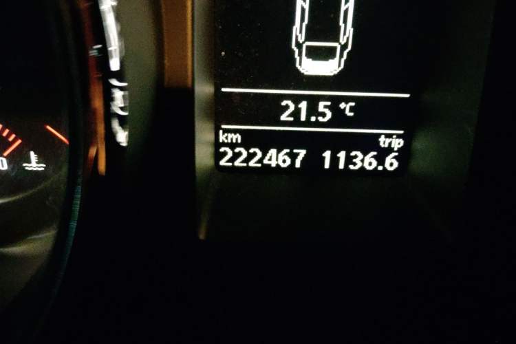 Used Skoda Superb 2009 1.8TSI Automatic Luxury Edition Odometer Close Up