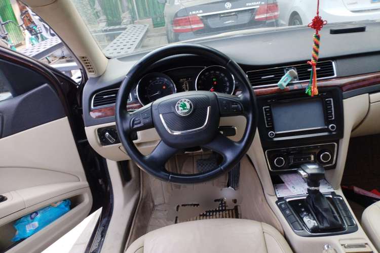 Used Skoda Superb 2009 1.8TSI Automatic Prestige Edition Steering Wheel