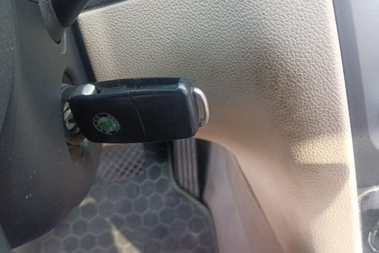 Used Skoda Superb 2009 2.0 TSI Automatic Luxury Edition Vehicle Key