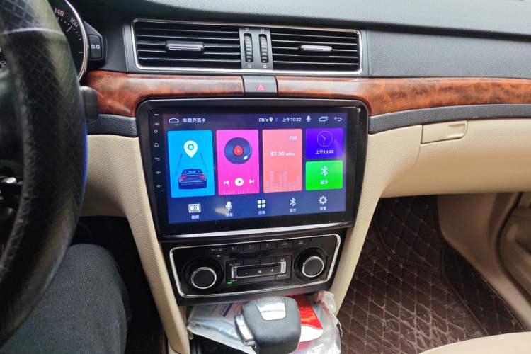 Used Skoda Superb 2009 1.8TSI Automatic Prestige Edition Audio And AC Panel