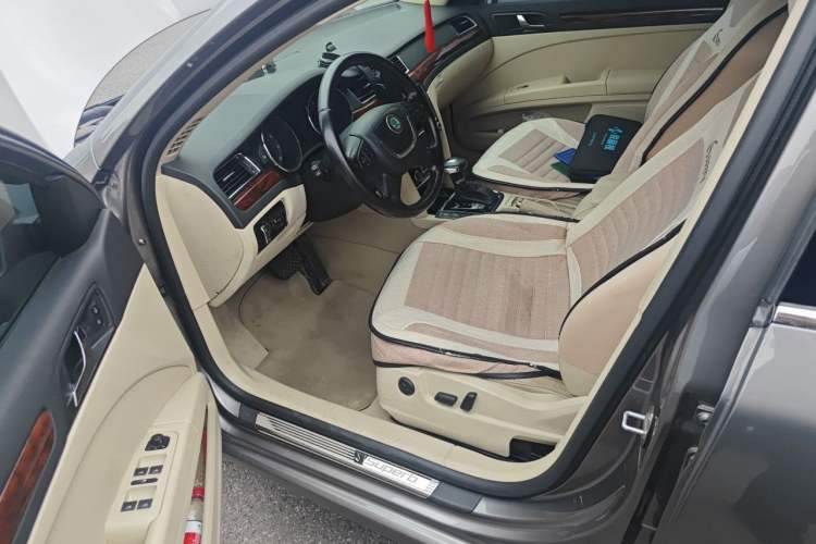 Used Skoda Superb 2009 1.8TSI Automatic Elegant Edition Driver Seat