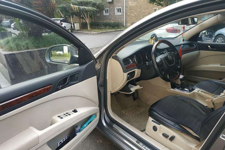 Used Skoda Superb 2009 1.8TSI Automatic Luxury Edition Driver Seat