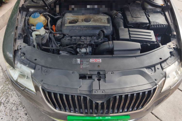 Used Skoda Superb 2009 1.8TSI Automatic Prestige Edition Engine Bay