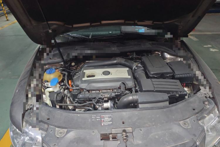 Used Skoda Superb 2009 1.8 TSI Automatic Zhiya Edition Engine Bay