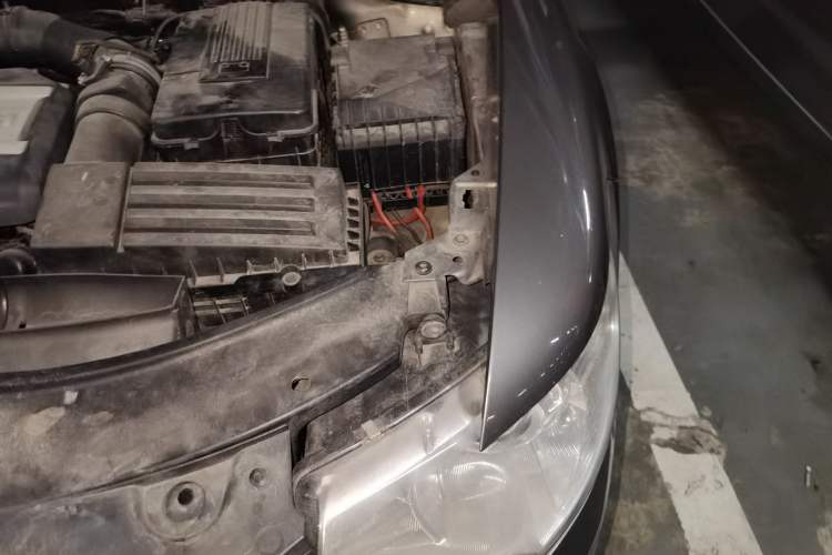 Used Skoda Superb 2009 1.8 TSI Automatic Zhiya Edition Engine Bay Left