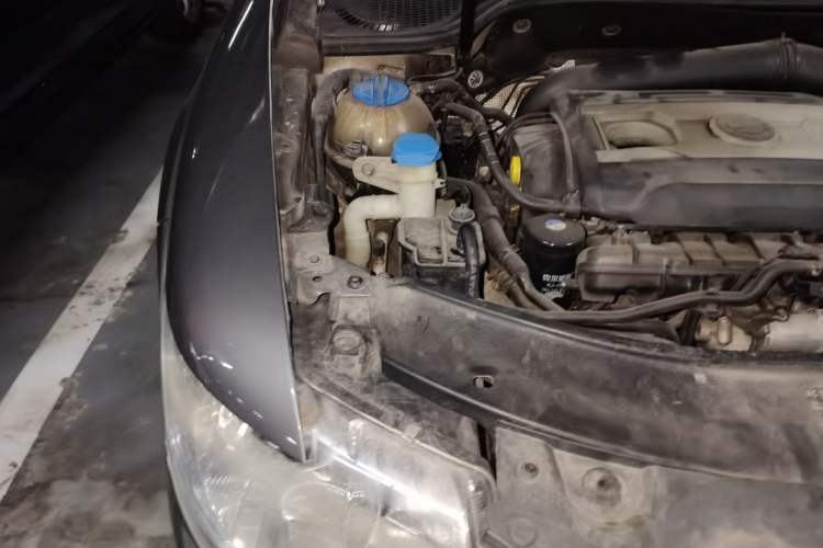 Used Skoda Superb 2009 1.8 TSI Automatic Zhiya Edition Engine Bay Right