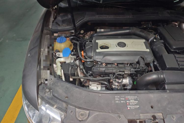 Used Skoda Superb 2009 1.8 TSI Automatic Zhiya Edition Engine Bay Right