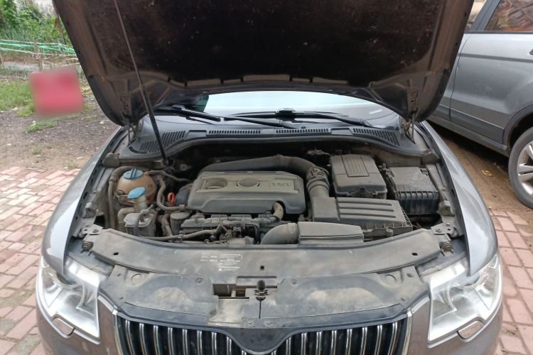Used Skoda Superb 2009 1.8 TSI Automatic Zhiya Edition Engine Bay