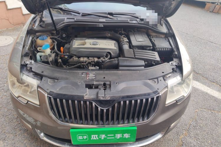 Used Skoda Superb 2009 1.8TSI Automatic Elegant Edition Engine Bay