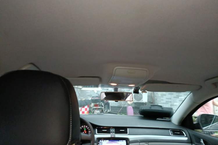 Used Skoda Superb 2009 1.8 TSI Automatic Zhiya Edition Headliner