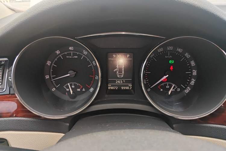 Used Skoda Superb 2009 1.8TSI Automatic Elegant Edition Instrument Cluster