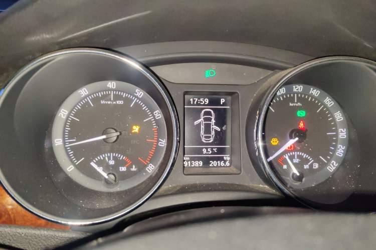 Used Skoda Superb 2009 2.0 TSI Automatic Prestige Edition Instrument Cluster