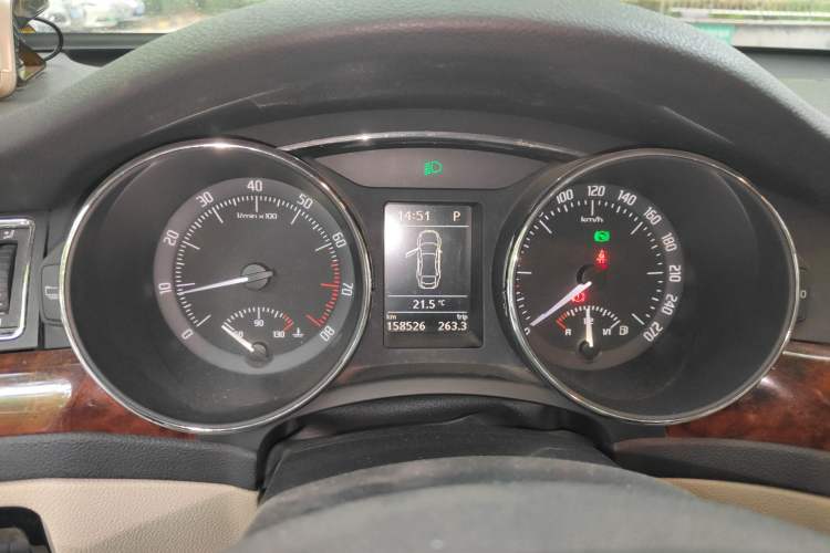 Used Skoda Superb 2009 1.8TSI Automatic Luxury Edition Instrument Cluster