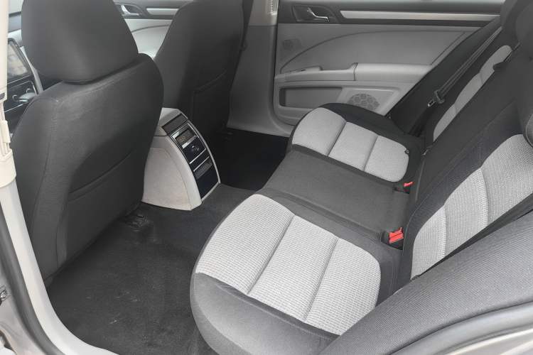 Used Skoda Superb 2009 1.8 TSI Automatic Zhiya Edition Interior 2