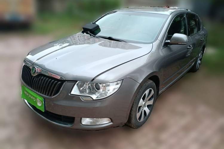 Used Skoda Superb 2009 1.8 TSI Automatic Zhiya Edition Left Front Headlight