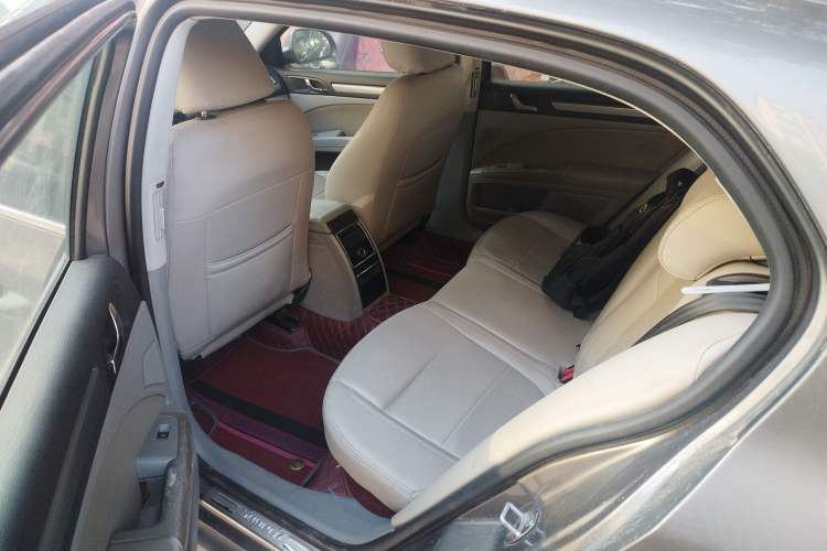 Used Skoda Superb 2009 1.8 TSI Manual Zhiya Edition Left Rear Seat
