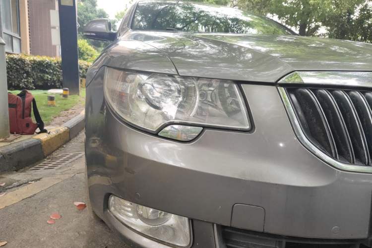 Used Skoda Superb 2009 1.8TSI Automatic Luxury Edition Right Front Headlight