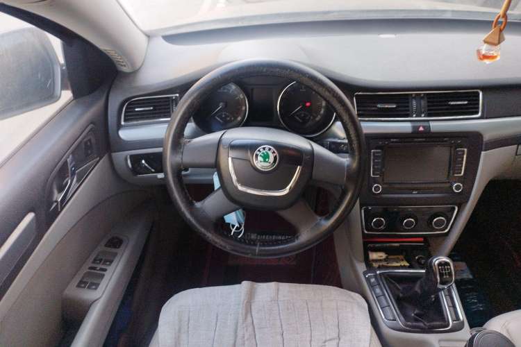 Used Skoda Superb 2009 1.8 TSI Manual Zhiya Edition Steering Wheel