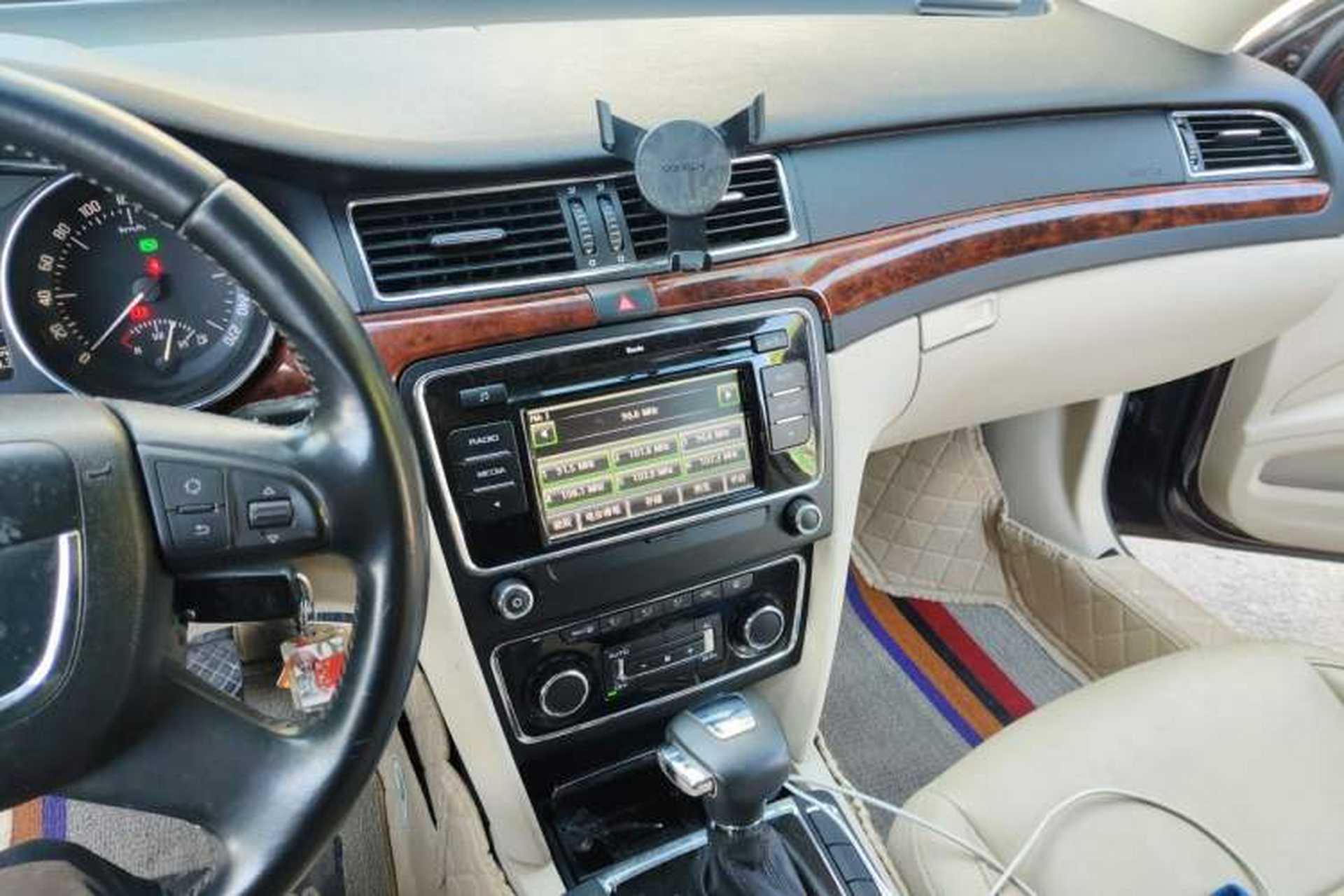 Used Skoda Superb 2009 1.8TSI Automatic Prestige Edition Audio And AC Panel