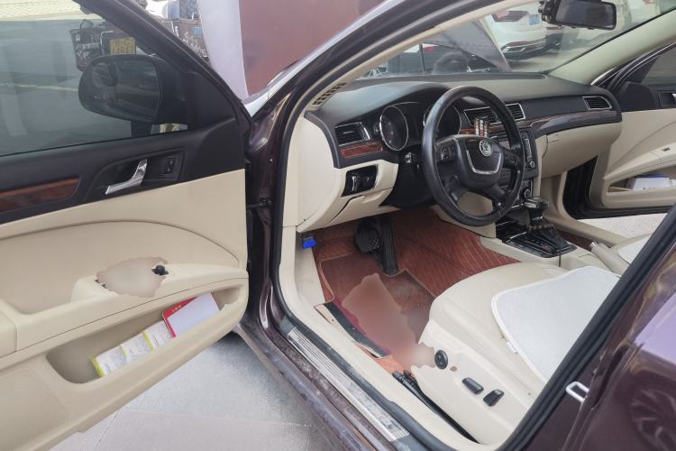 Used Skoda Superb 2009 2.0 TSI Automatic Elegant Edition Driver Seat
