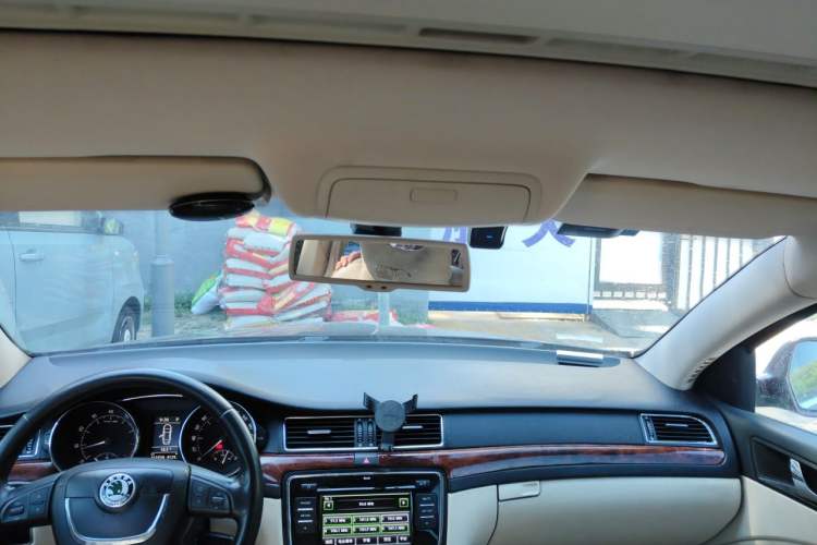 Used Skoda Superb 2009 1.8TSI Automatic Prestige Edition Headliner