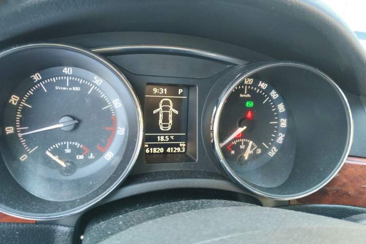 Used Skoda Superb 2009 1.8TSI Automatic Prestige Edition Instrument Cluster