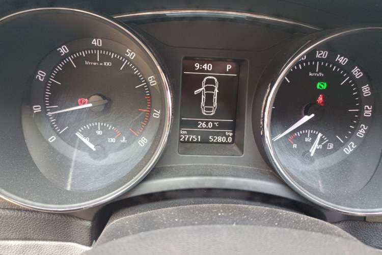 Used Skoda Superb 2009 1.8TSI Automatic Elegant Edition Odometer Close Up