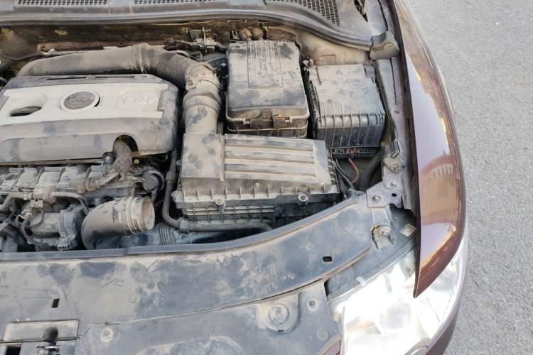 Used Skoda Superb 2009 1.8TSI Automatic Elegant Edition Engine Bay Left