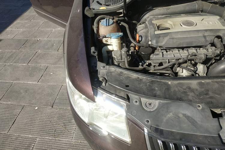 Used Skoda Superb 2009 1.8TSI Automatic Prestige Edition Engine Bay Right